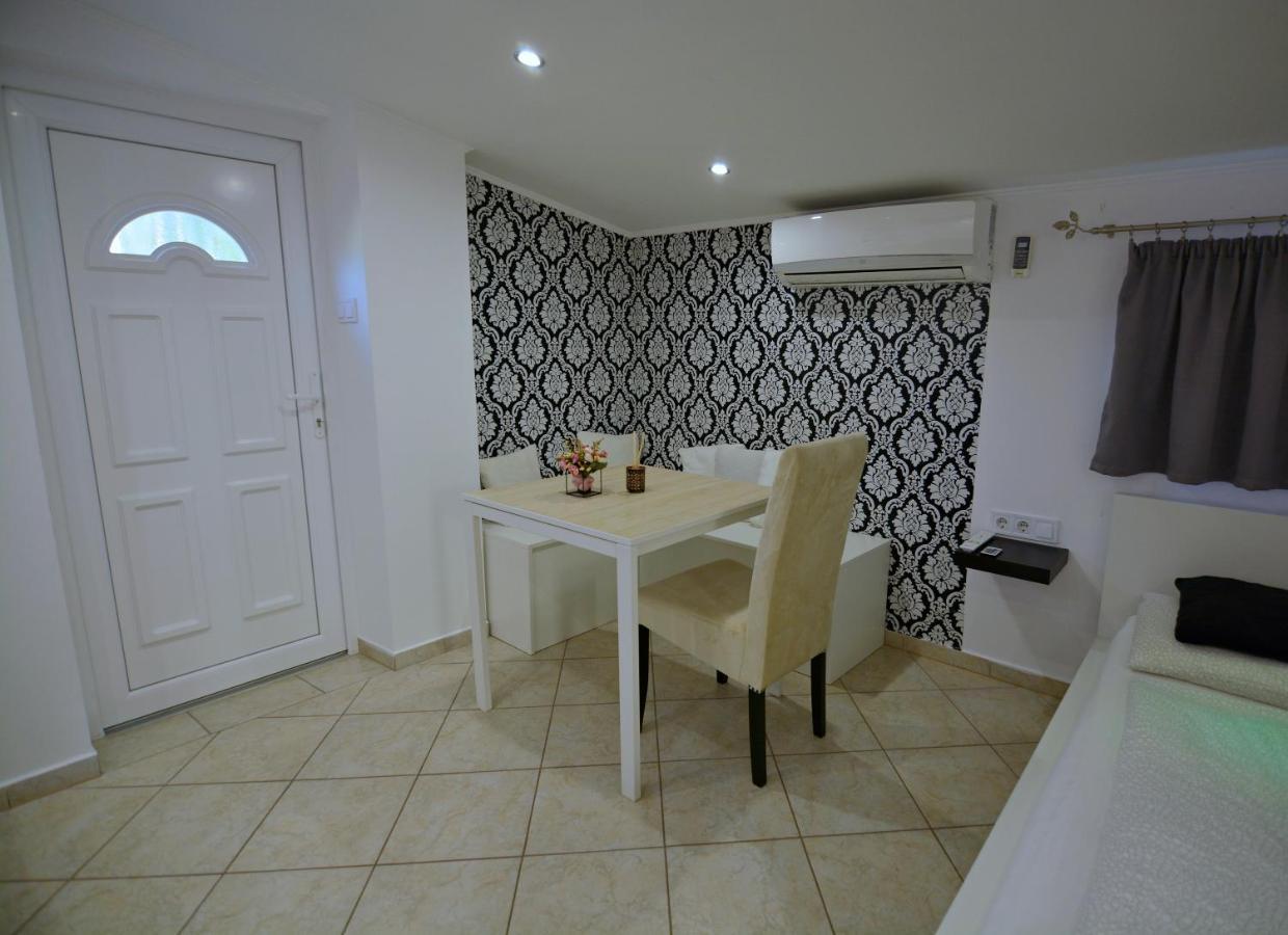 R.Gold Apartman Makó Exteriér fotografie