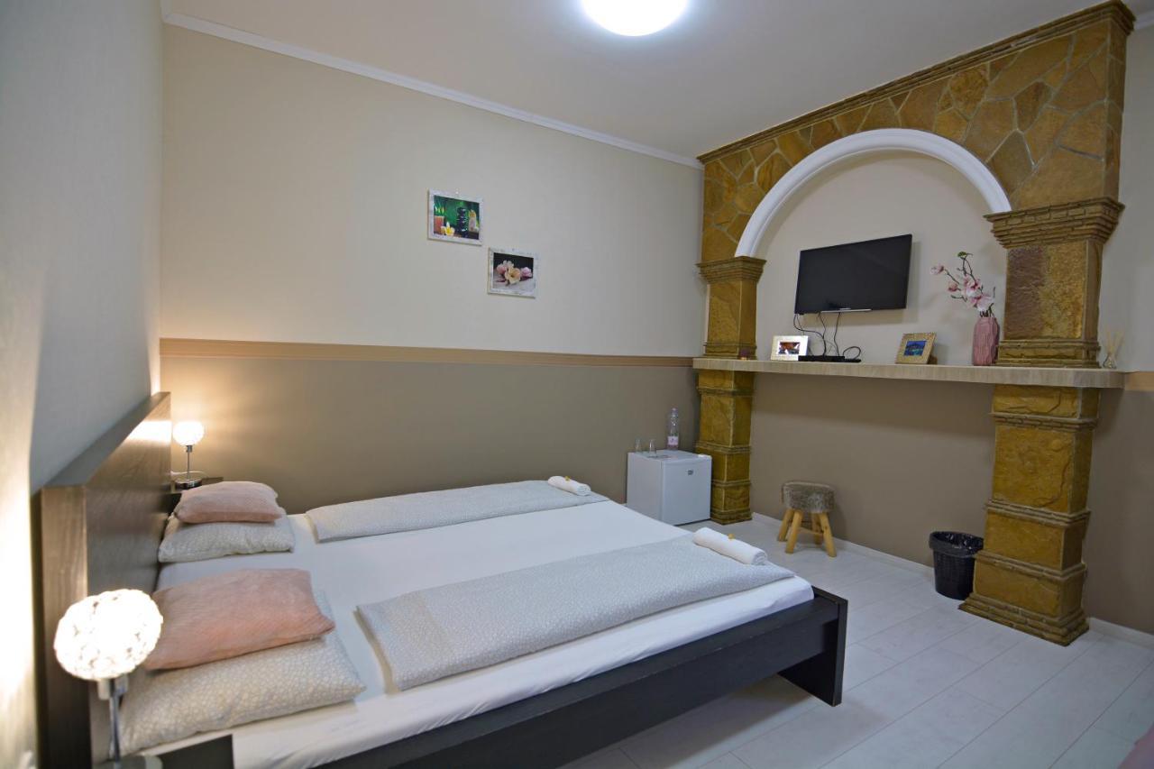 R.Gold Apartman Makó Exteriér fotografie