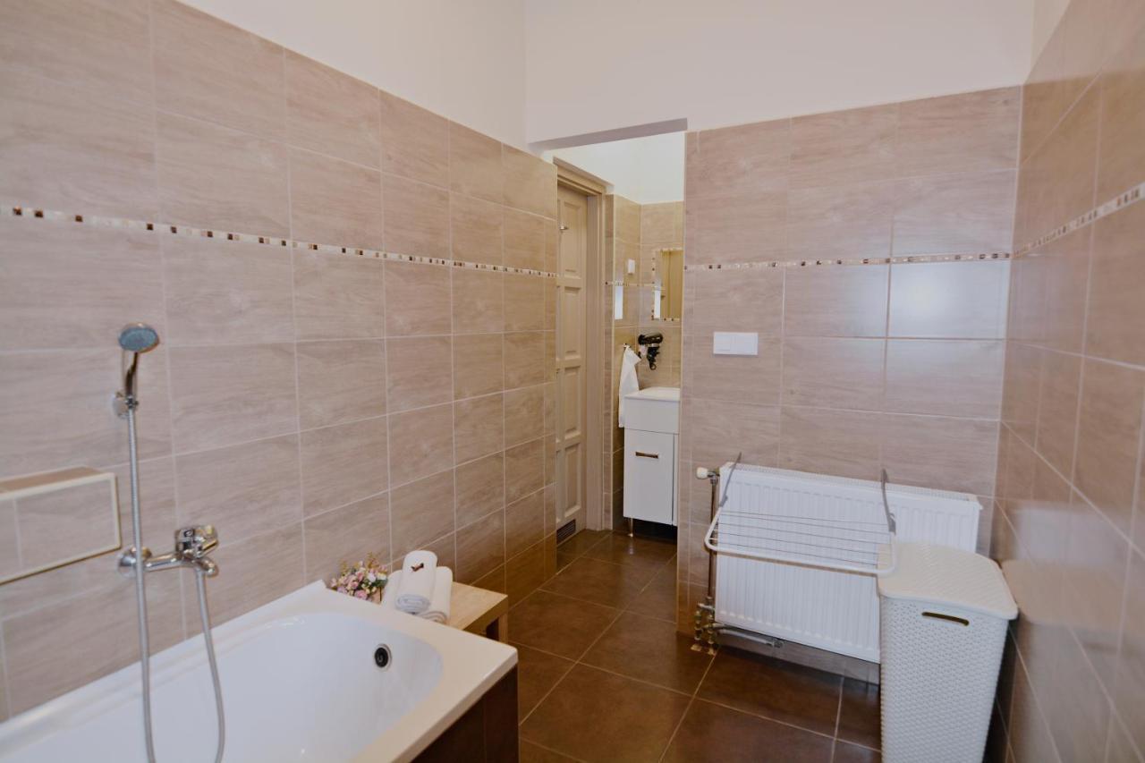 R.Gold Apartman Makó Exteriér fotografie